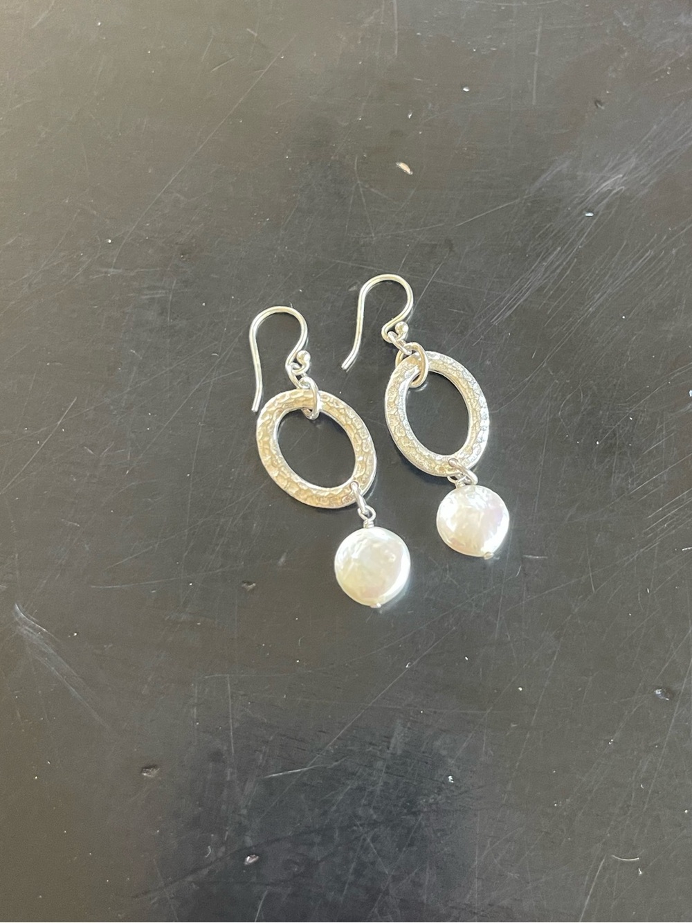 French Wire Connecting Circle Earrings